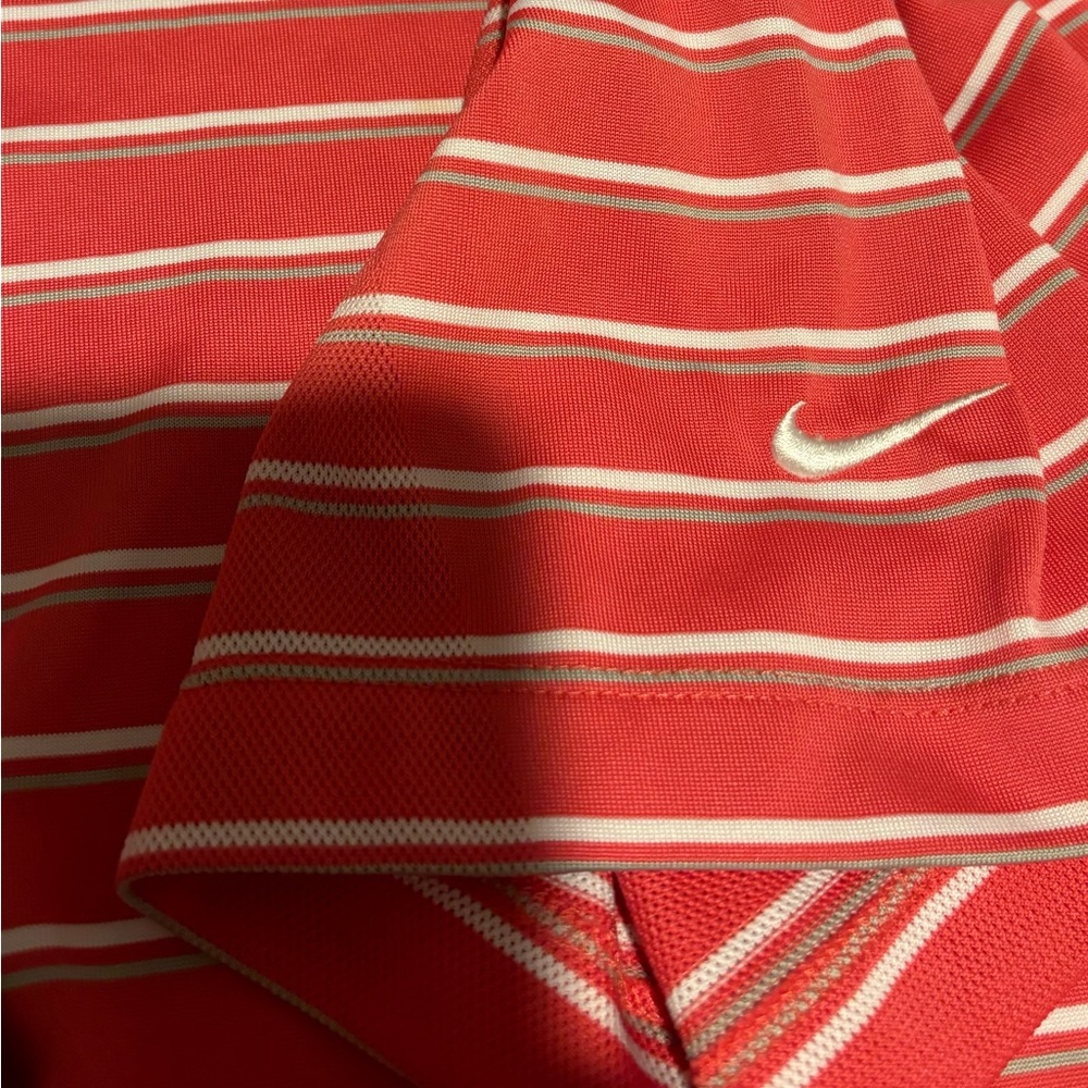 Nike Golf Dri Fit Men’s Polo‎ Size Large Pre-Owned RN 56323 - Picture 4 of 5